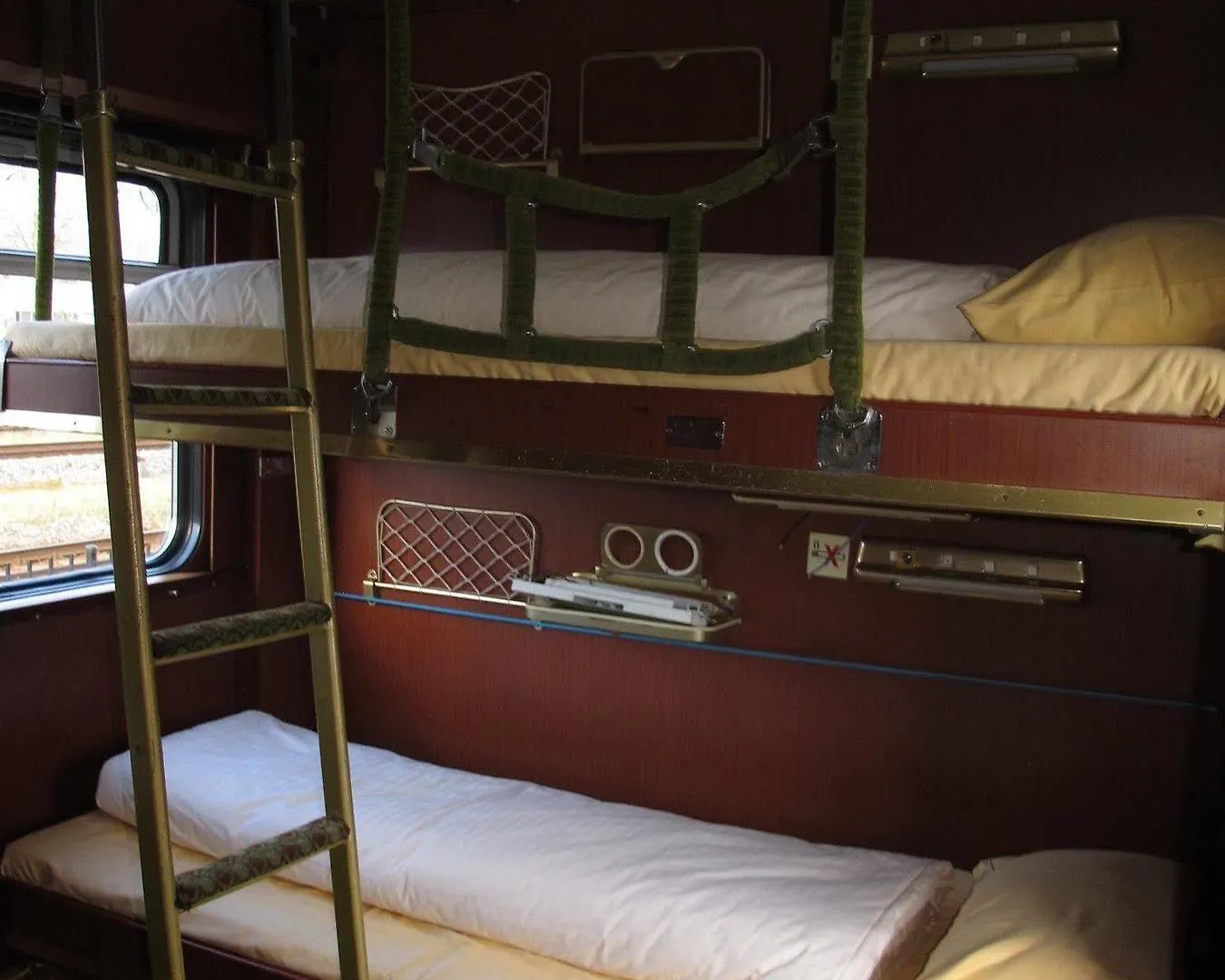 Train Lodge Amsterdam Hostel